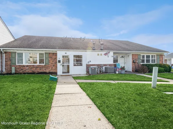 8 Kansas Court #669, Matawan, NJ 07747