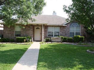 1130 Rimcrest Dr, Arlington, TX 76017