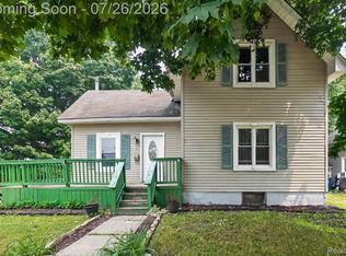 203 Grant St, Holly, MI 48442