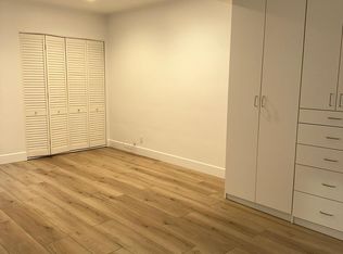 5258 Tendilla Ave, Woodland Hills, CA 91364