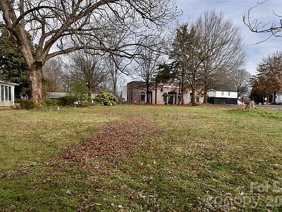 5th image of 20724 Catawba Ave #11