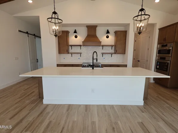 523 E Grayling Road, San Tan Valley, AZ 85140