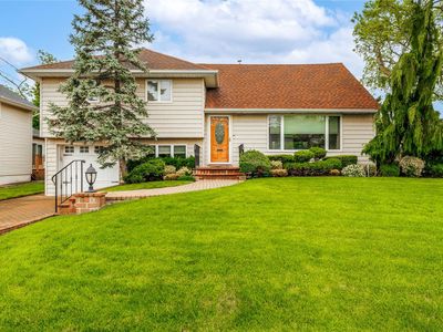 168 W Henrietta Avenue, Oceanside, NY, 11572