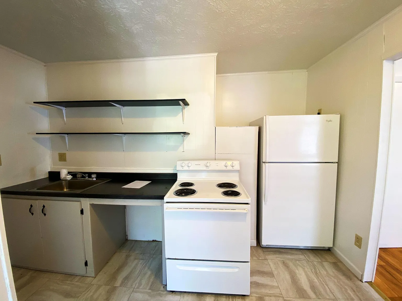 1 bed, 500 sqft, $795 — Photo 4
