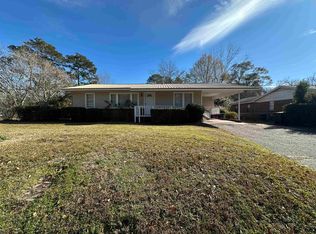 108 Stewart St, Andalusia, AL 36420