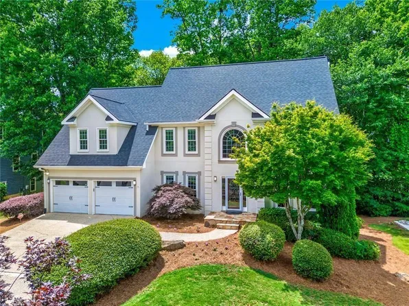 865 Devenish Ln, Roswell, GA 30075