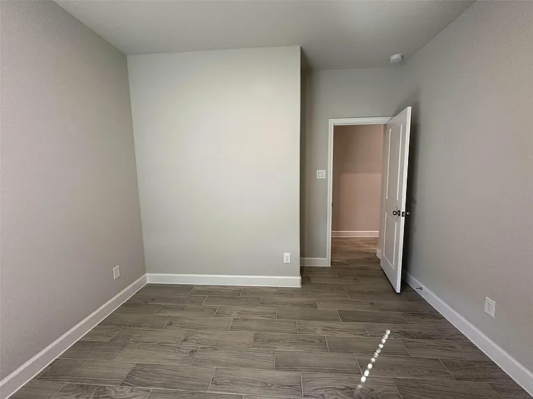 505 Young St #A — Photo 18