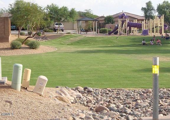 4th image of 125 W Brangus Way