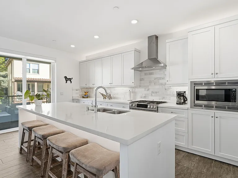 8337 Summit Way — Photo 10