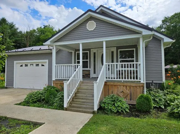 20 Fladry Ln, Warren, PA 16365