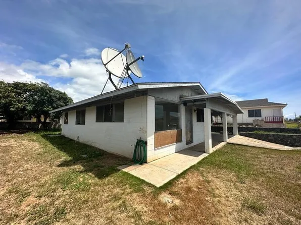 592 Onehee Ave, Kahului, HI 96732