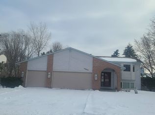 15650 Highview Ln, Apple Valley, MN 55124