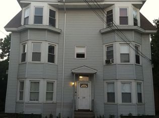 29 Pleasant Pl, Leominster, MA 01453