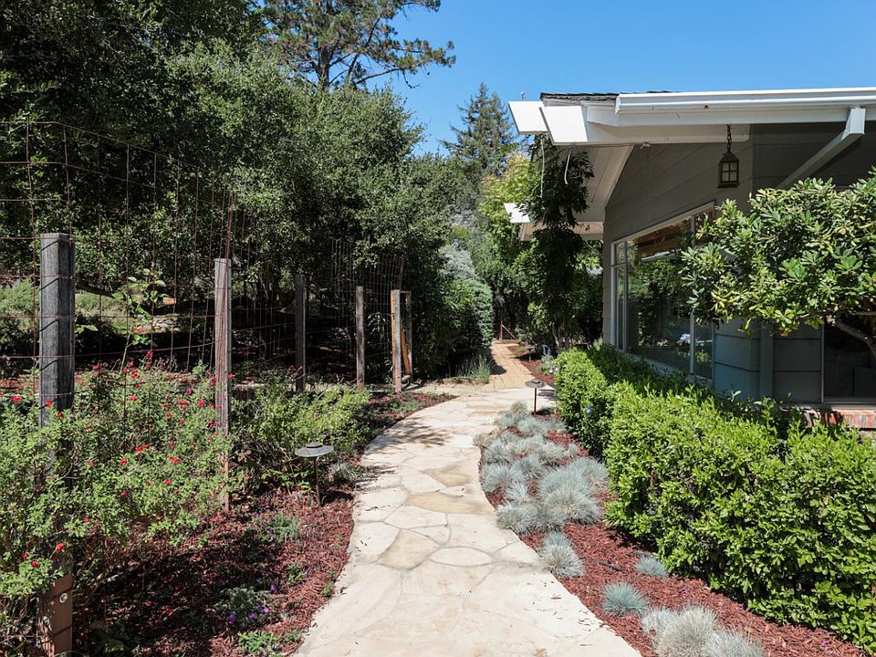 1st image of 80 Bear Gulch Dr