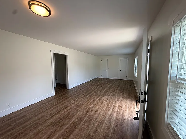 2128 Sharondale Dr #F — Photo 10