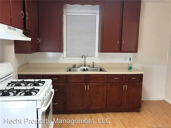 4th image of 1134 Green Circle Dr