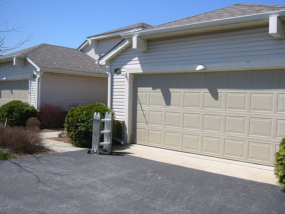 2nd image of 761 Hilltop Ln #761