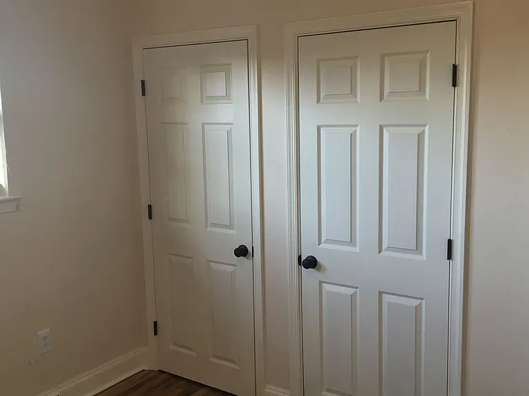 438 W Chestnut St — Photo 22