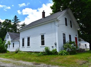 97 Lewiston St, Mechanic Falls, ME 04256