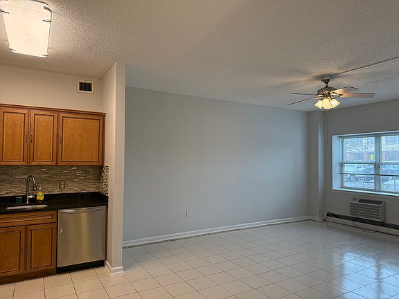 5th image of 260 Beach 81 St #1D