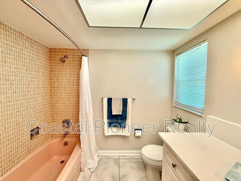 14903 Imperial Point Dr N — Photo 28
