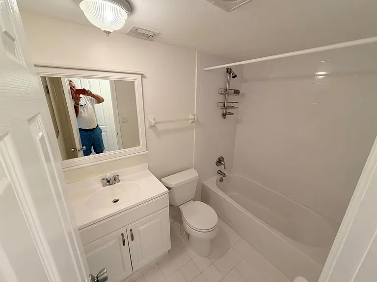 9230 Lagoon Pl #110 — Photo 9