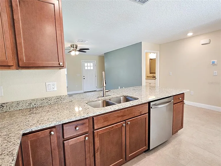 6921 Central Ave — Photo 11