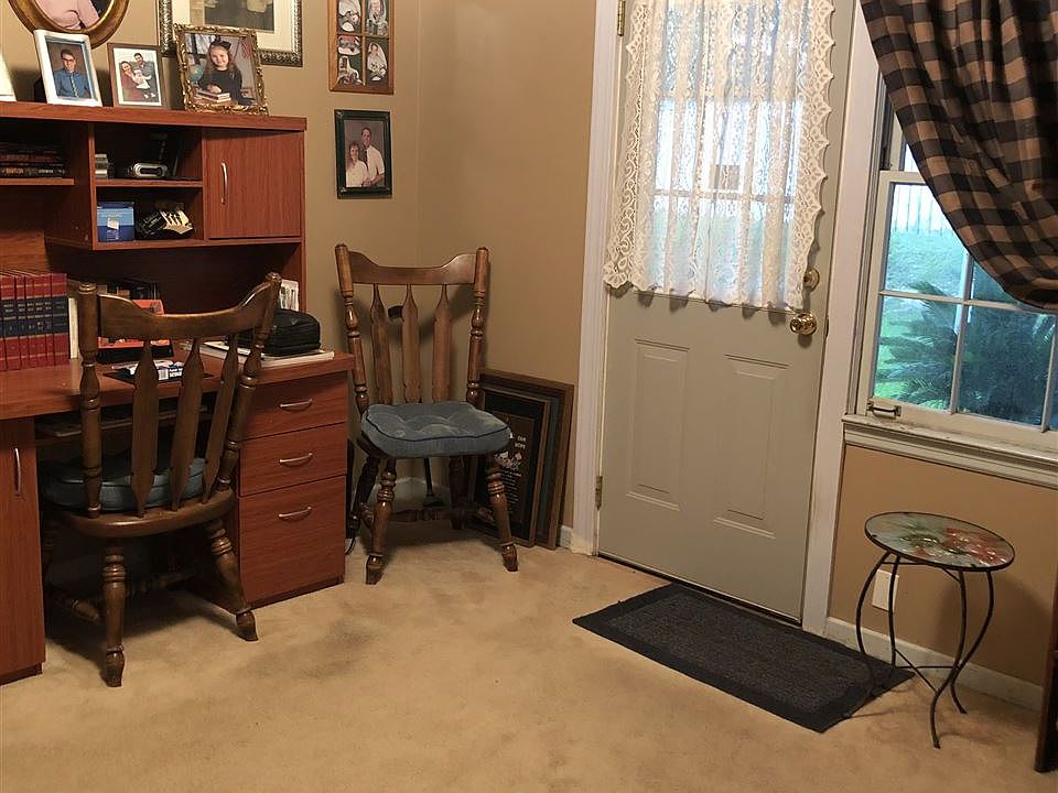 2nd image of 206 Holly Dr