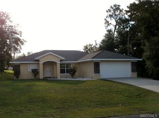 1275 W Sorrento Dr, Citrus Springs, FL 34434