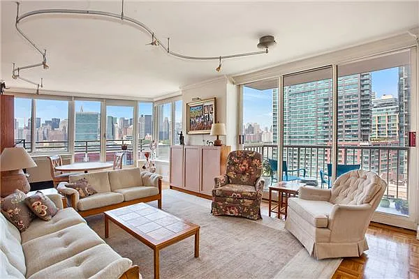 Rented by Weichert Manhattan Midtown | media 40