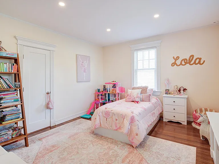 8 Horton St — Photo 13