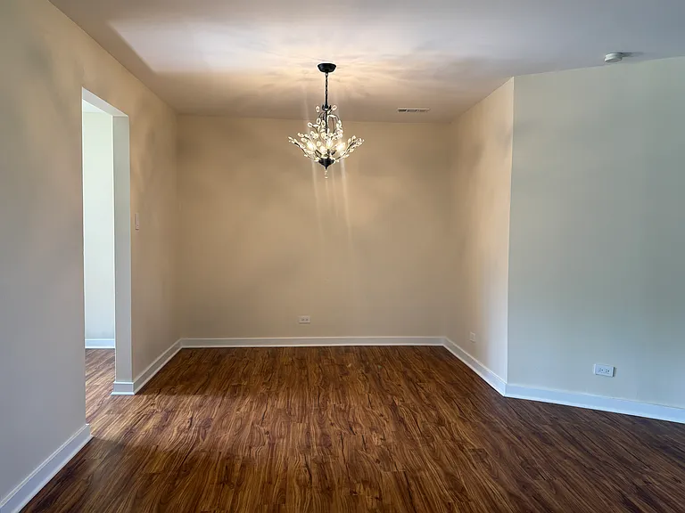 1756 Plymouth Ct #B — Photo 5