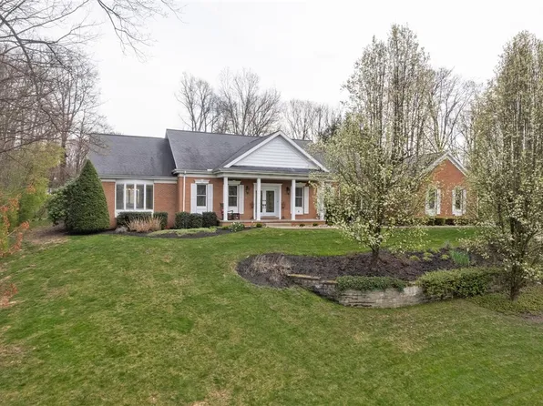109 Woodbrook Ct, Greensburg, PA 15601