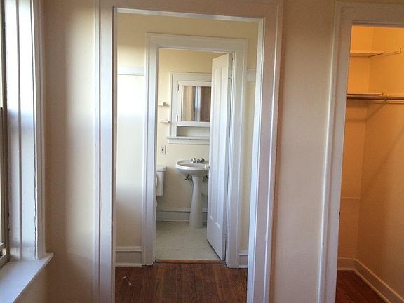 3rd image of 1565 W Birchwood Ave APT 3