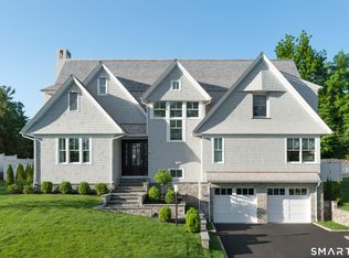 9 Pond Edge Road, Westport, CT 06880