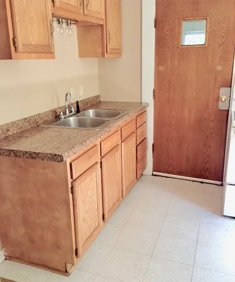 1817 Kendall St #B — Photo 2