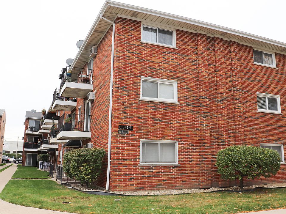 1st image of 6141 W 64th Pl APT 206