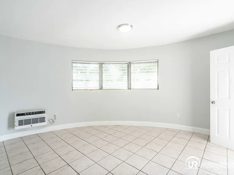 7640 Carlyle Ave #7A — Photo 14