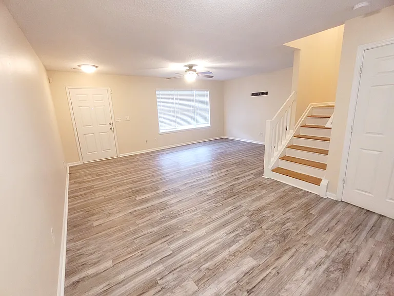 10920 Kinston Ridge Pl #10920 — Photo 4