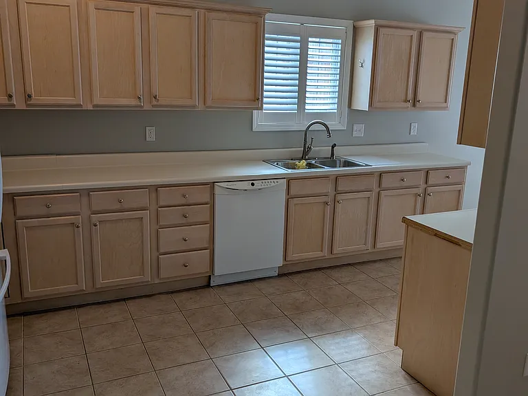 1022 Villa Ct — Photo 10