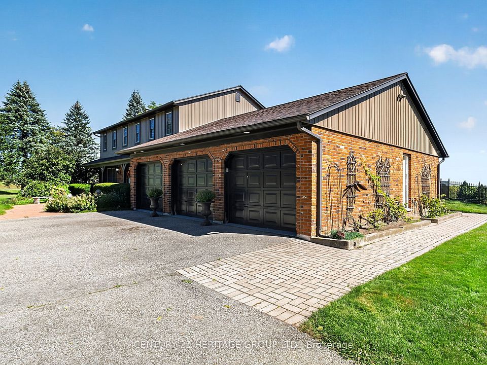 1st image of 4 Highland Dr
