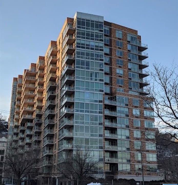 1st image of 316 Hudson Park