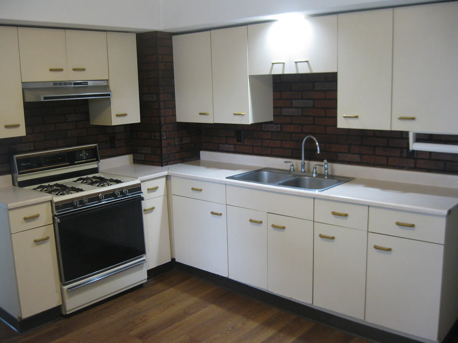 658 State St #2 photo 1
