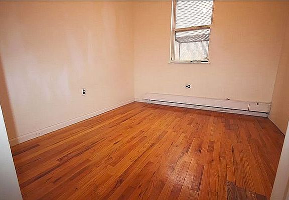 4th image of 273 Van Brunt St #1