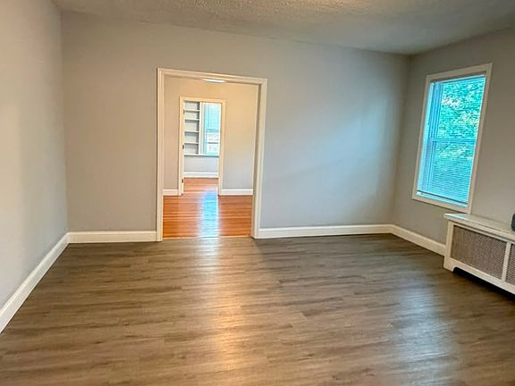 4th image of 17 Dow St APT 2