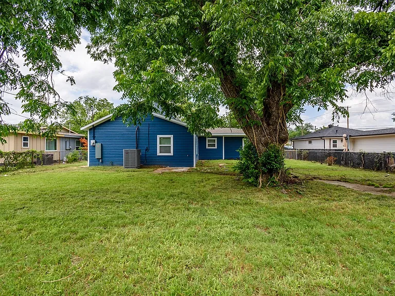 5305 Cahill Oval — Photo 14