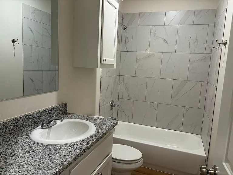 821 S Wilson Ave — Photo 10