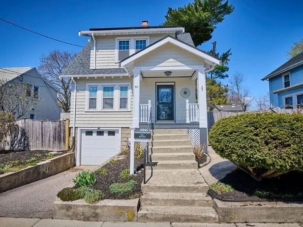 40 Laurie Ave, West Roxbury, MA 02132