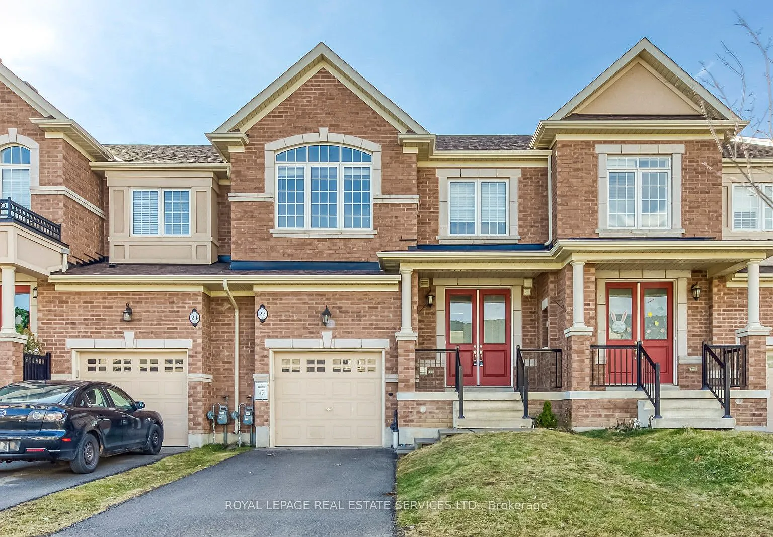 3 bed, $3,300 — Photo 2