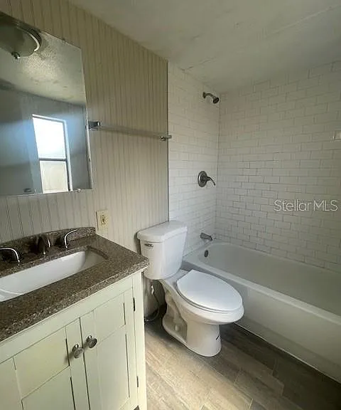 3245 E Main St #9 — Photo 8